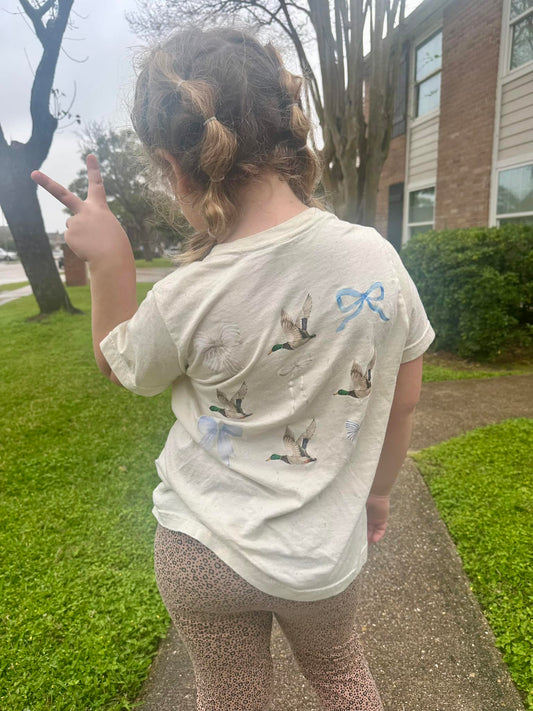 BOWS AND DUCKS T-SHIRT